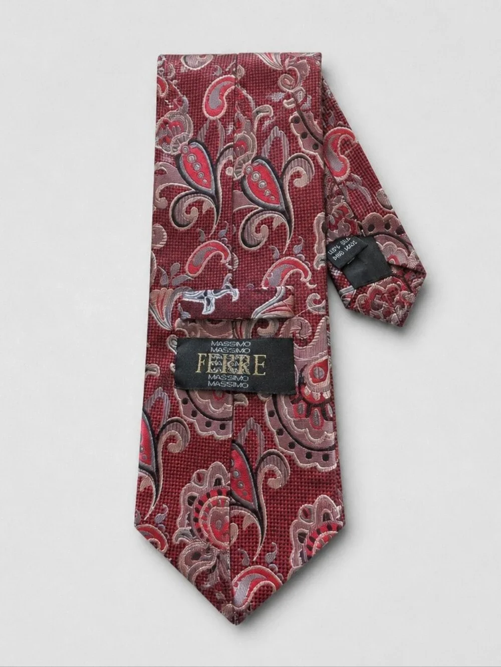 Massimo Ferre Red Paisley Tie Silk Silver Black Academia Old Money Heritage